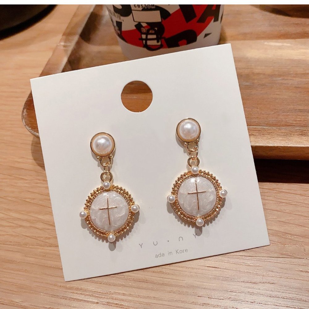 🆕💙Baroque Rococo Cross Earrings - Picture 7 of 11
